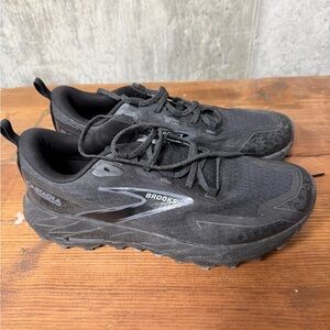 Brooks Cascadia 18 Size 10 Men's Black Running Shoes